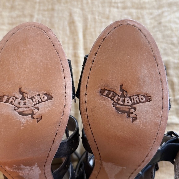 Freebird Tanica heels new and unworn - Picture 8 of 16